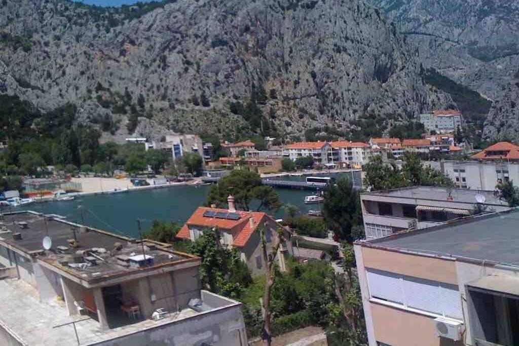 Sara Apartment Punta Omis Near Sandy Beach Exterior photo
